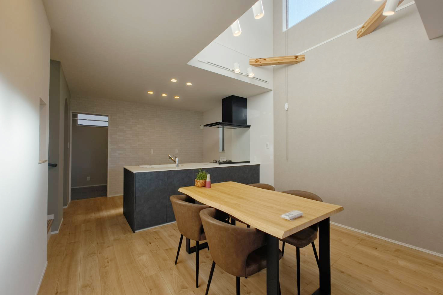 eMIRAIE 阪急宝塚線×池田 1号地 写真